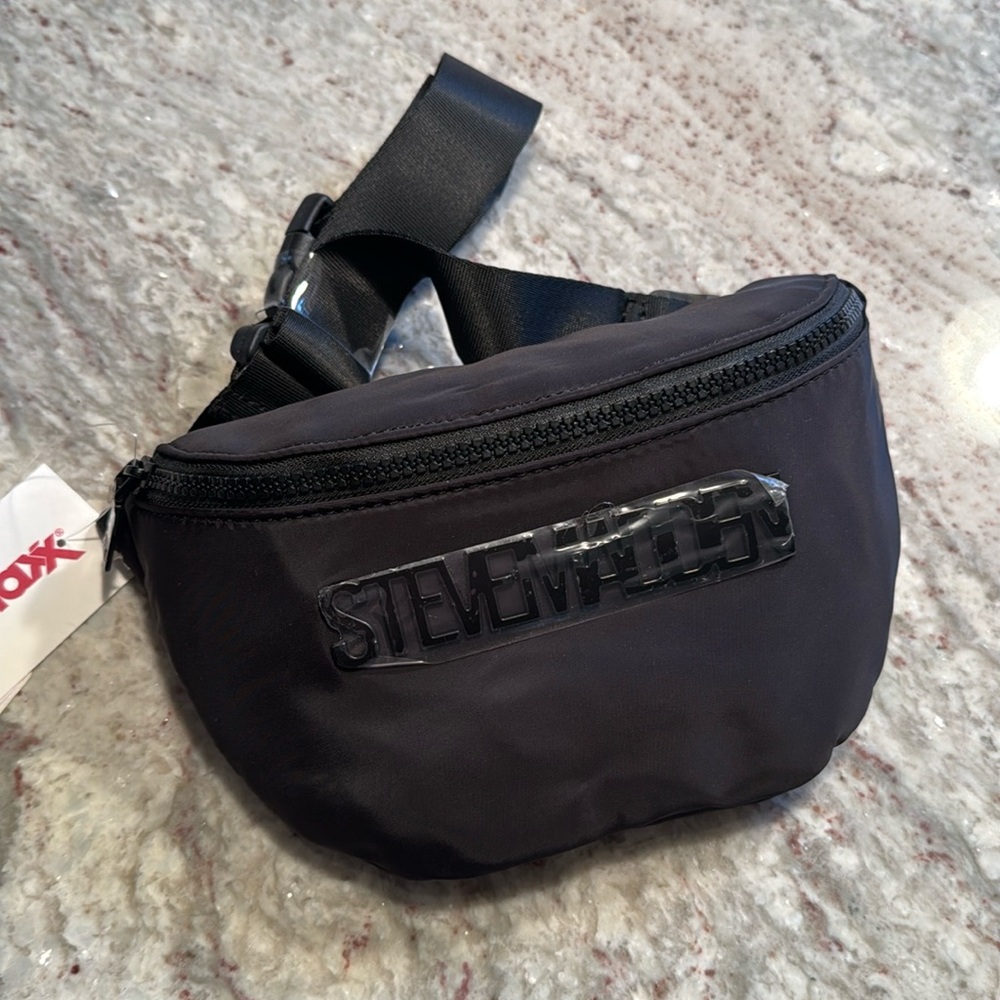 Steve Madden Fanny Pack